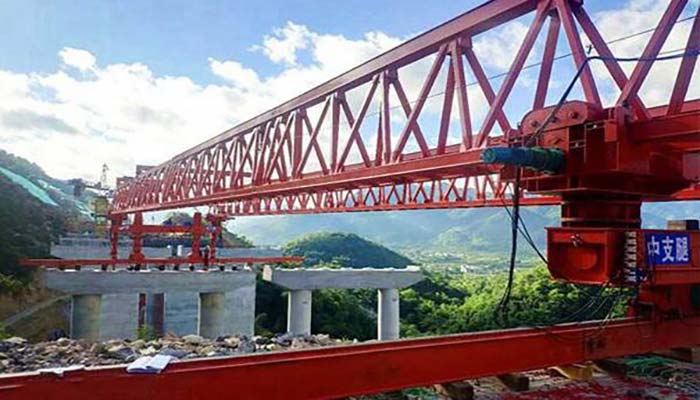 江蘇鎮江架橋機出租廠家150t高鐵橋機購買技巧
